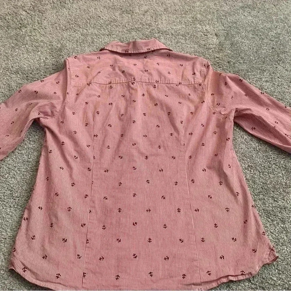 Women’s Izod Maroon stripped button down with blue anchors size large - Picture 3 of 8